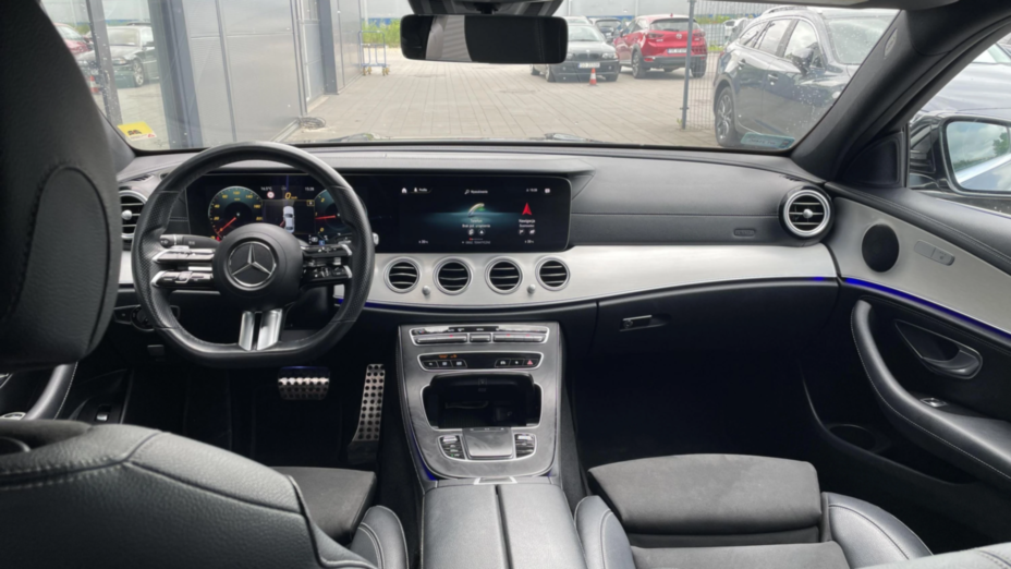 MERCEDES-BENZ E Klasa E 220 d 4-Matic 9G-TRONIC