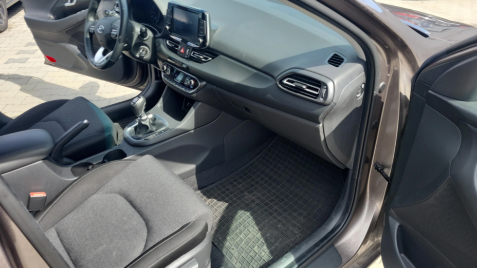 HYUNDAI i30 i30 1.0 T-GDI Smart