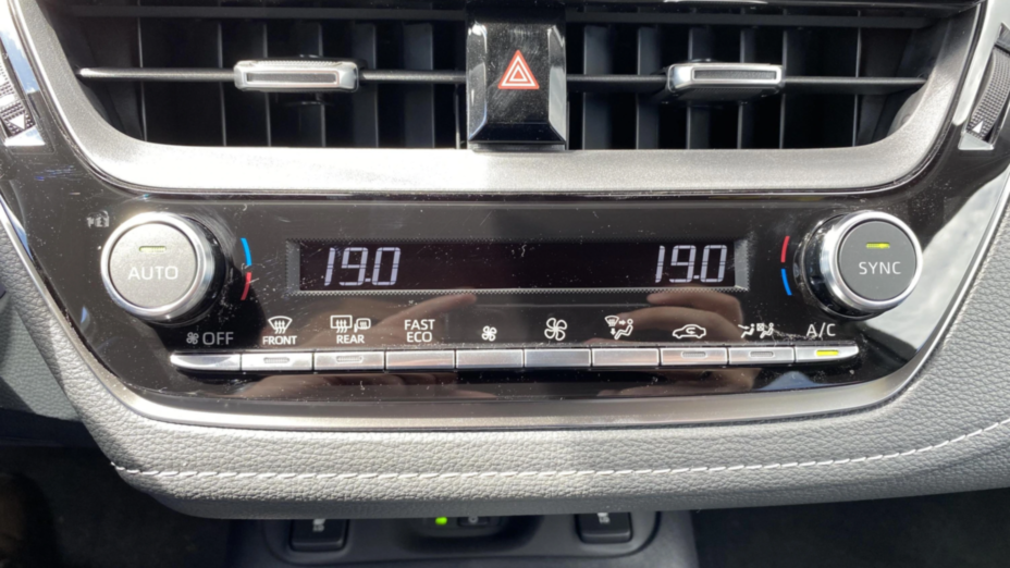 SUZUKI Swace Swace 1.8 Hybrid Elegance CVT Nowy