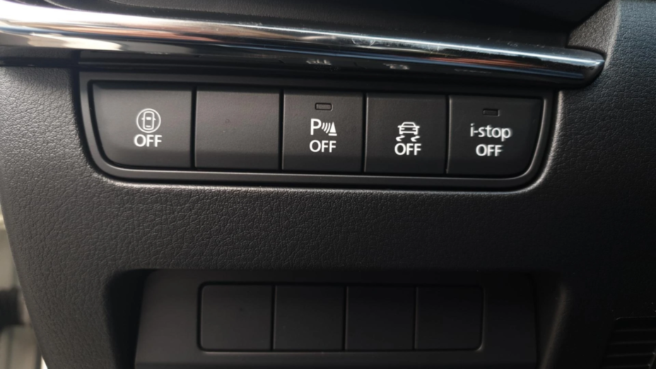 MAZDA 3 3 2.0 mHEV Kanjo aut