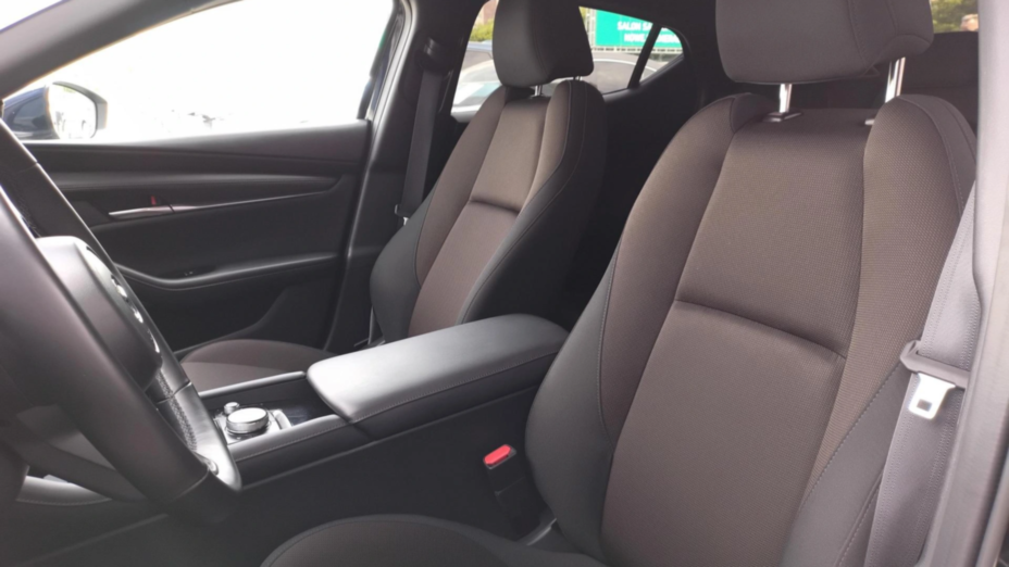 MAZDA 3 3 2.0 mHEV Kanjo