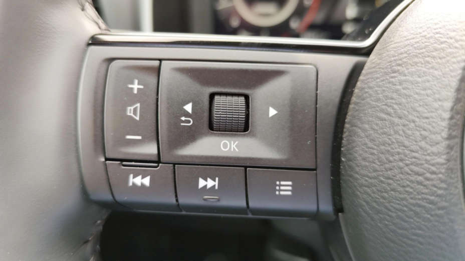 NISSAN Qashqai Qashqai 1.3 DIG-T mHEV N-Connecta