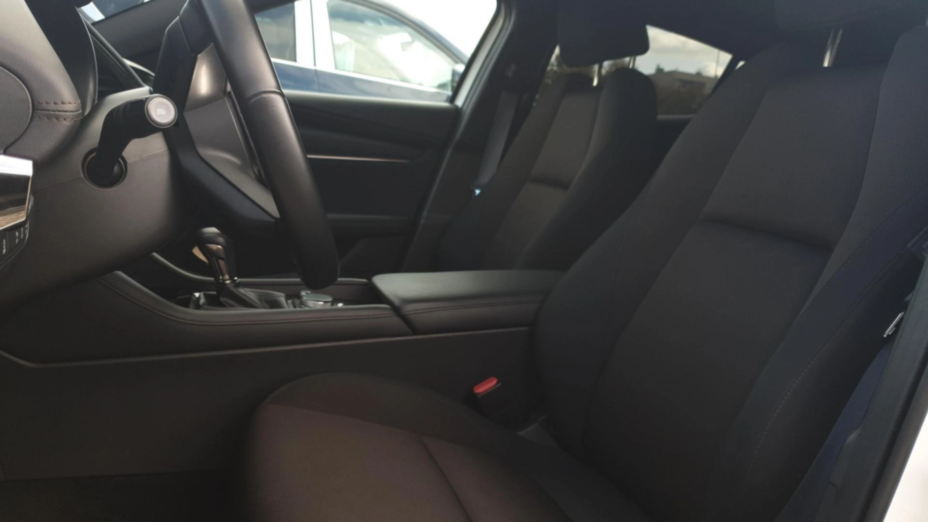 MAZDA 3 3 2.0 mHEV Kanjo aut