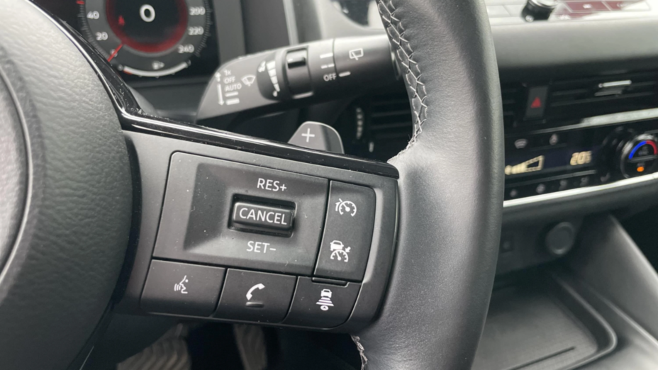 NISSAN Qashqai Qashqai 1.3 DIG-T mHEV N-Connecta