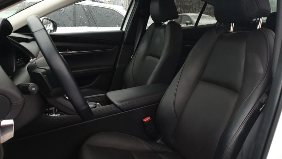 MAZDA 3 3 2.0 mHEV Hikari aut