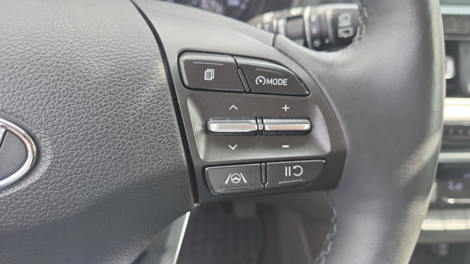 HYUNDAI i30 i30 1.0 T-GDI Smart