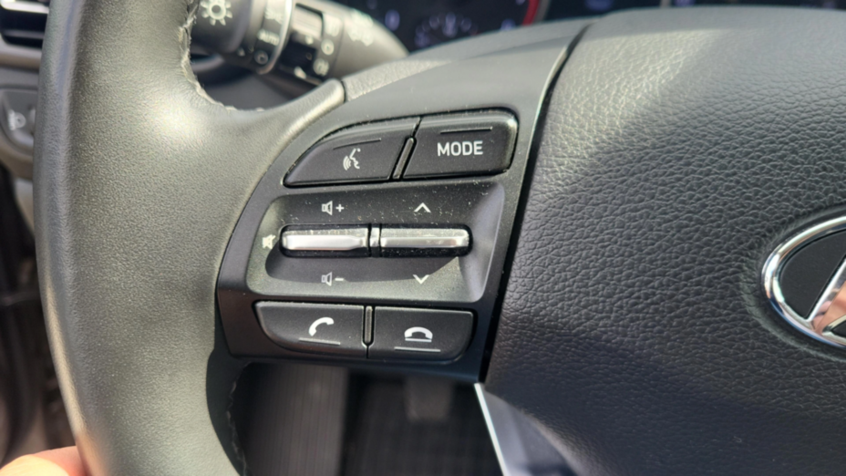 HYUNDAI i30 i30 1.0 T-GDI Smart