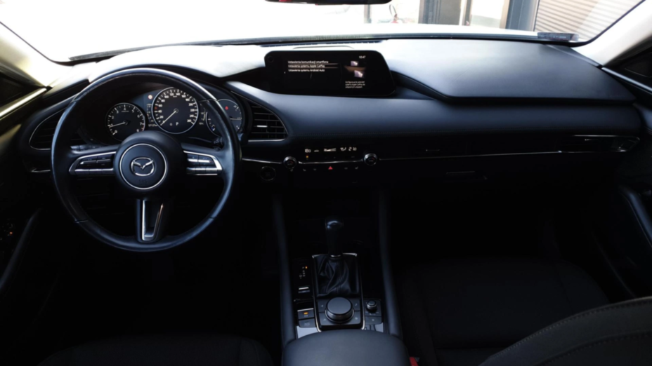 MAZDA 3 3 2.0 mHEV Hikari aut