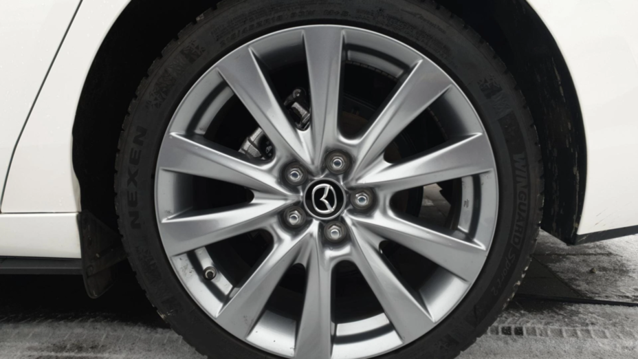 MAZDA 3 3 2.0 mHEV Hikari aut