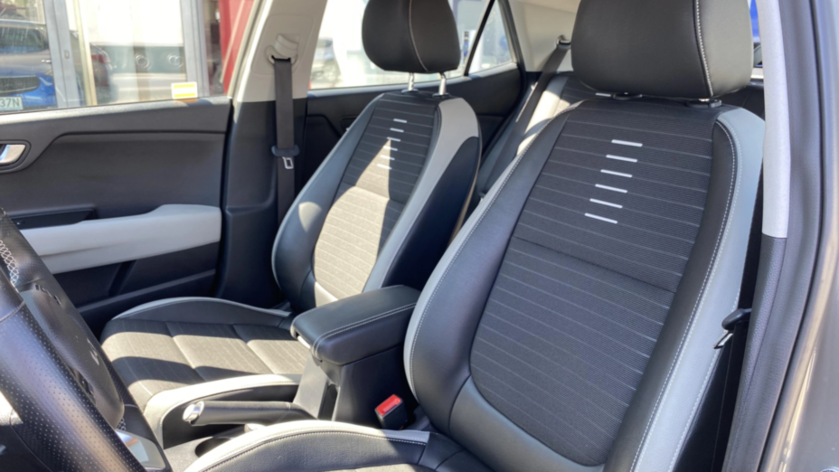 KIA Stonic Stonic 1.0 T-GDI mHEV L