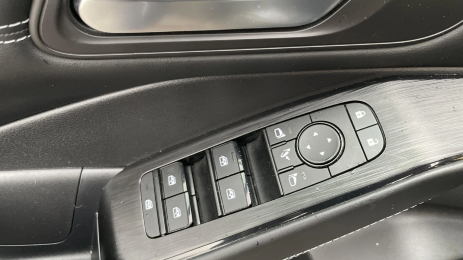 NISSAN Qashqai Qashqai 1.3 DIG-T mHEV N-Connecta