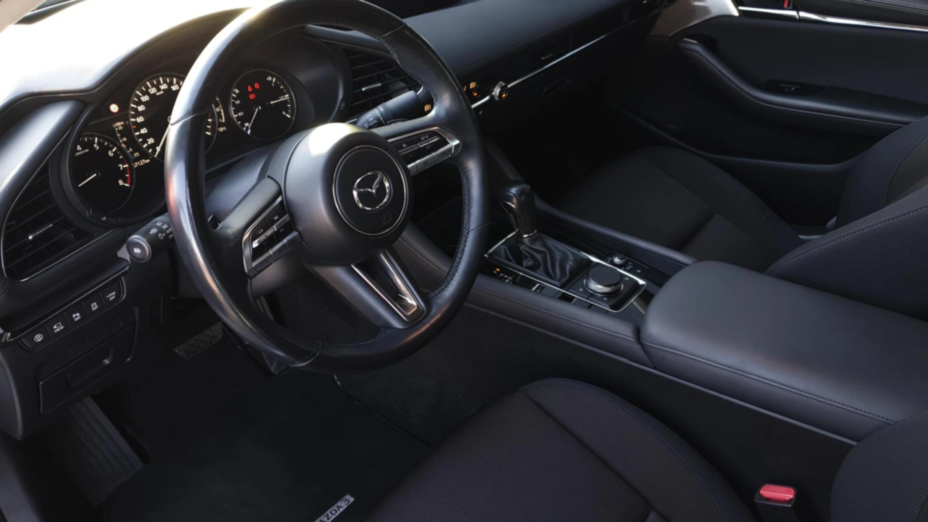 MAZDA 3 3 2.0 mHEV Hikari aut