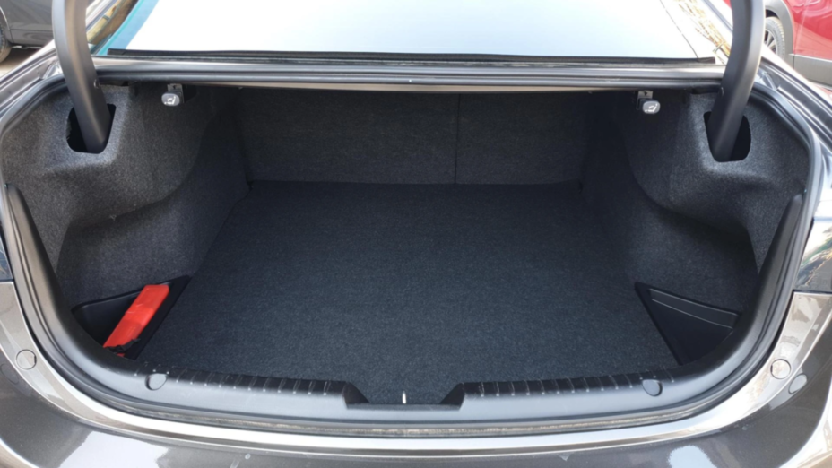 MAZDA 6 6 2.0 Center-Line aut