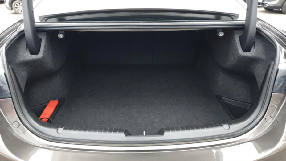 MAZDA 6 6 2.0 Center-Line aut
