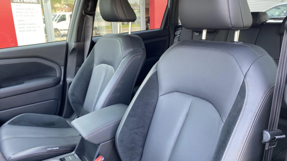 SUBARU Forester Forester 2.0i-L Platinum (EyeSight) Lineartronic