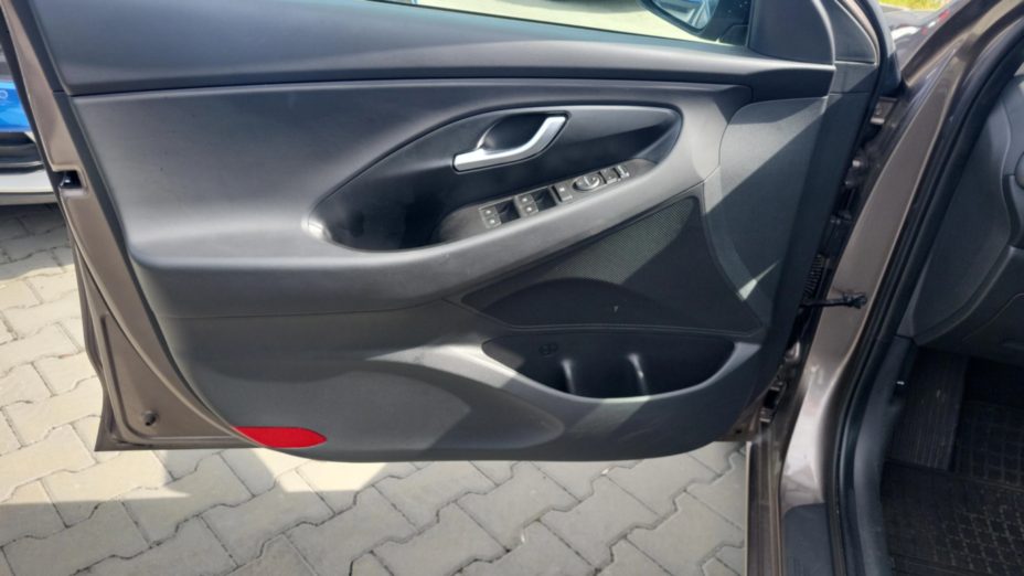 HYUNDAI i30 i30 1.0 T-GDI Smart