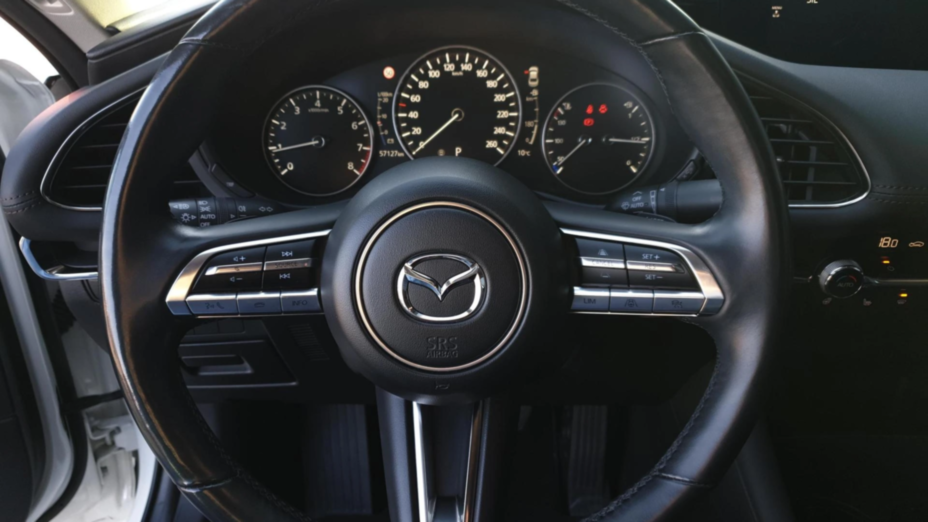 MAZDA 3 3 2.0 mHEV Hikari aut
