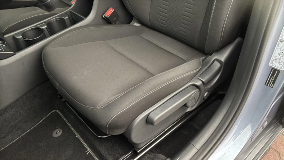 HYUNDAI Kona Kona 1.6 GDI Hybrid Executive DCT