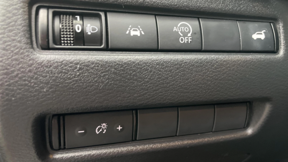 NISSAN Qashqai Qashqai 1.3 DIG-T mHEV N-Connecta