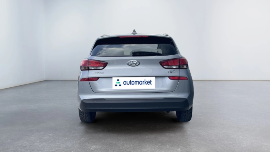 HYUNDAI i30 i30 1.5 DPI Classic +