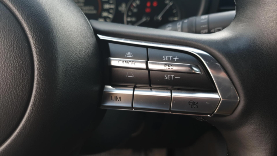 MAZDA 3 3 2.0 mHEV Kanjo aut