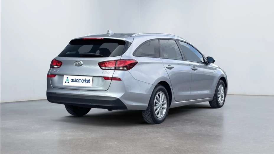 HYUNDAI i30 i30 1.5 DPI Classic +
