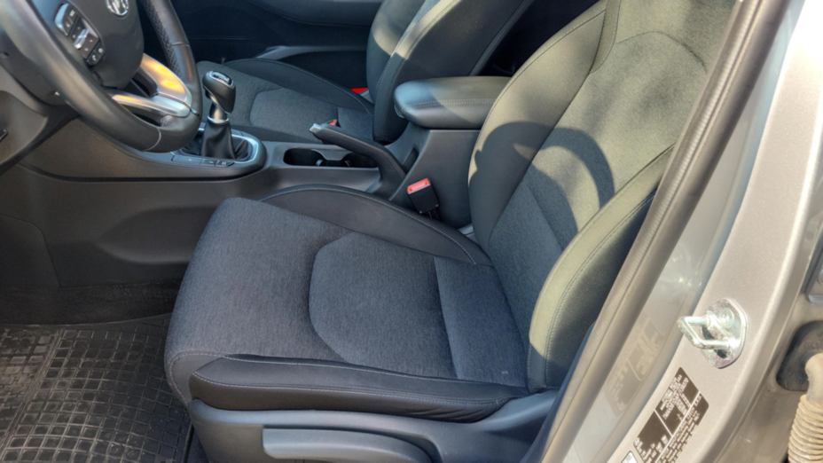 HYUNDAI i30 i30 1.5 T-GDI 48V Smart
