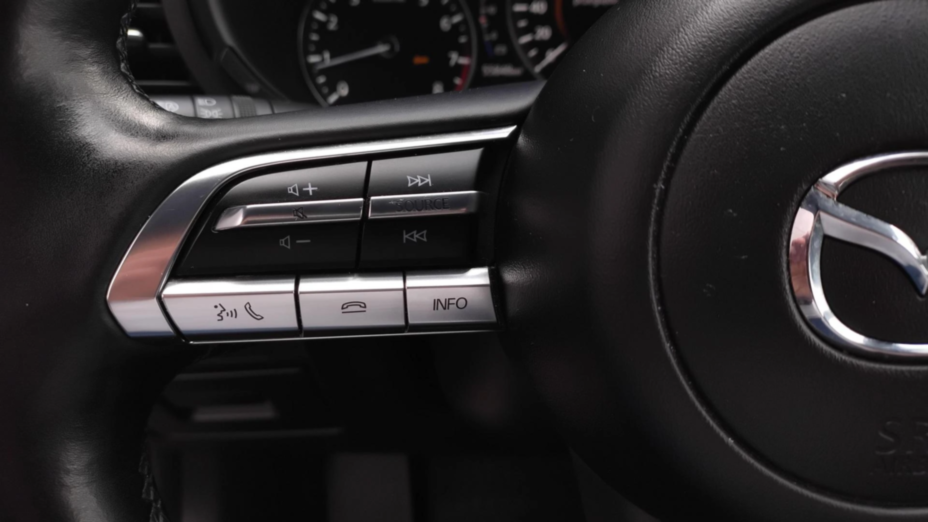 MAZDA 3 3 2.0 mHEV Kanjo aut