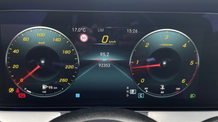 MERCEDES-BENZ E Klasa E 220 d 4-Matic 9G-TRONIC