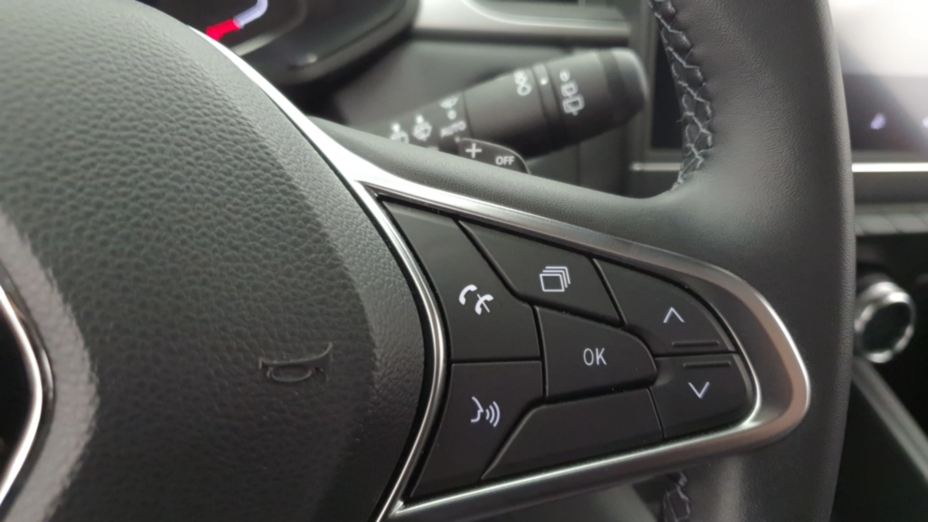 RENAULT Captur Captur 1.3 TCe mHEV Techno EDC