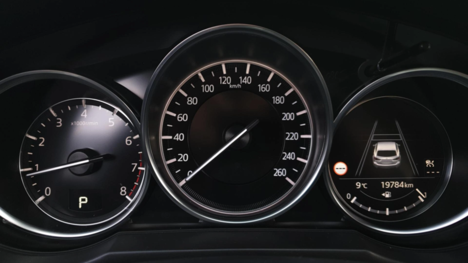 MAZDA 6 6 2.0 Center-Line aut