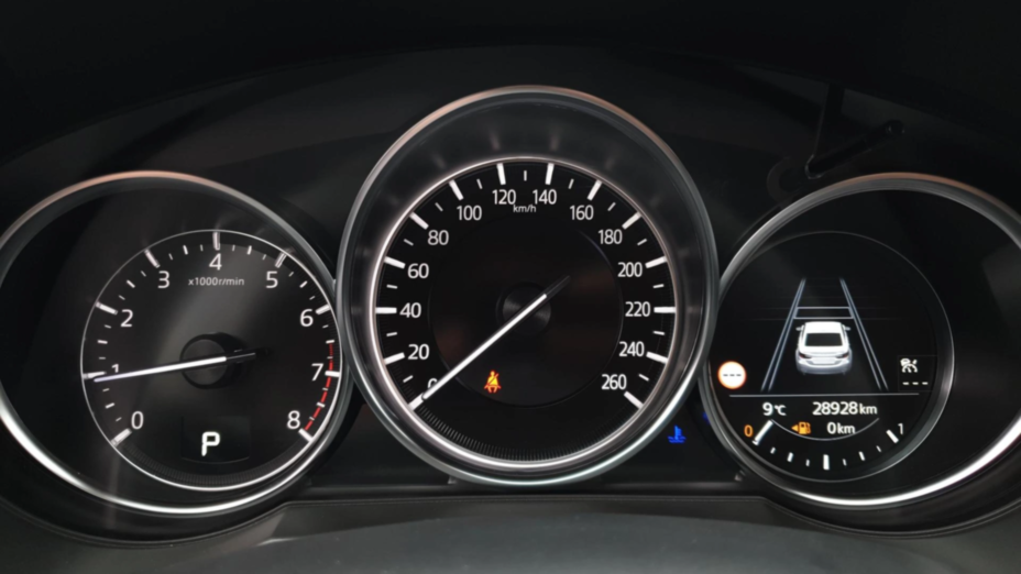 MAZDA 6 6 2.0 Center-Line aut