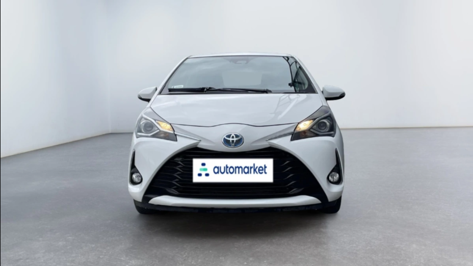 TOYOTA Yaris Yaris Hybrid 100 Premium