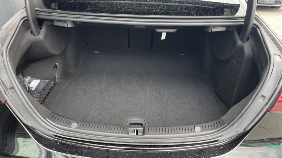 MERCEDES-BENZ E Klasa E 220 d 4-Matic 9G-TRONIC