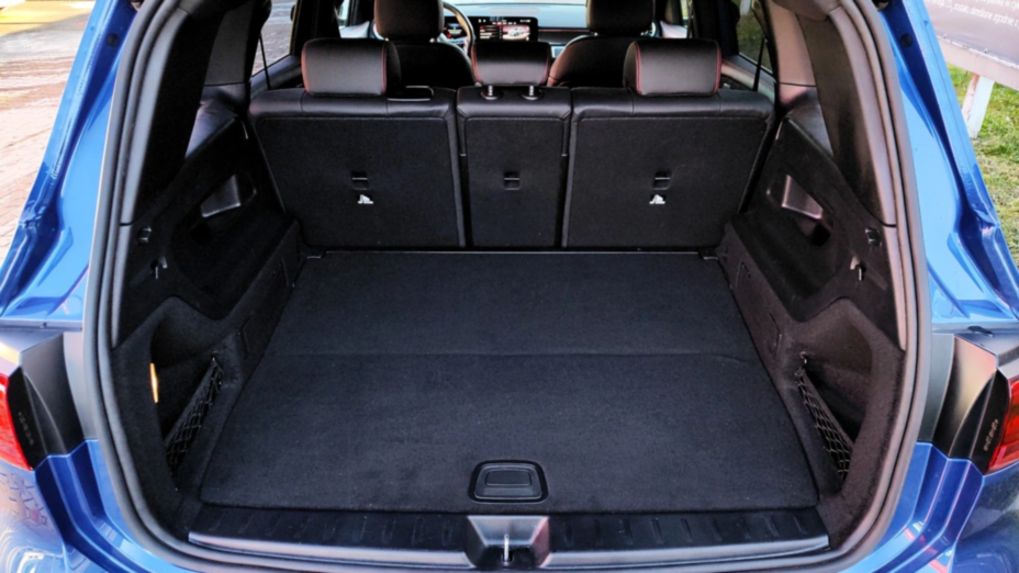 MERCEDES-BENZ GLB GLB 200 mHEV AMG Line 7G-DCT