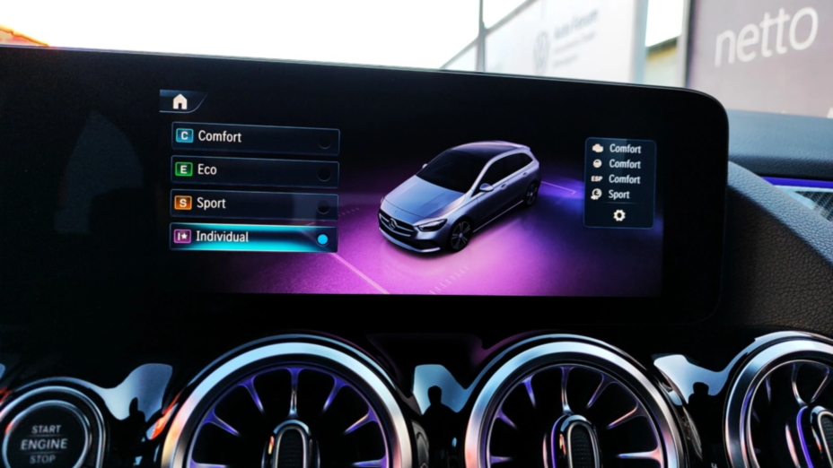 MERCEDES-BENZ B Klasa B 220 4-Matic mHEV AMG Line 8G-DCT