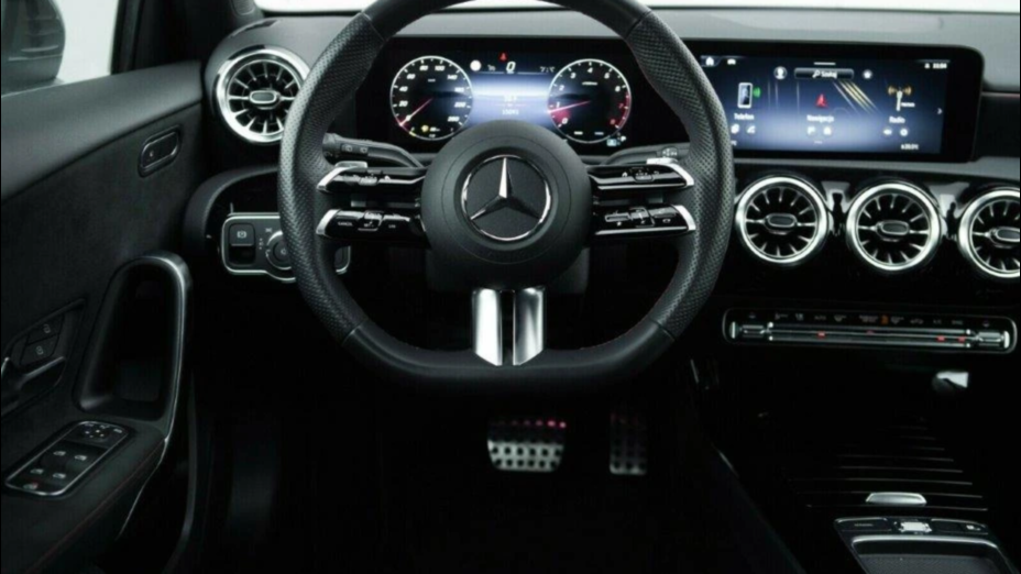 MERCEDES-BENZ A Klasa A 200 AMG Line 7G-DCT