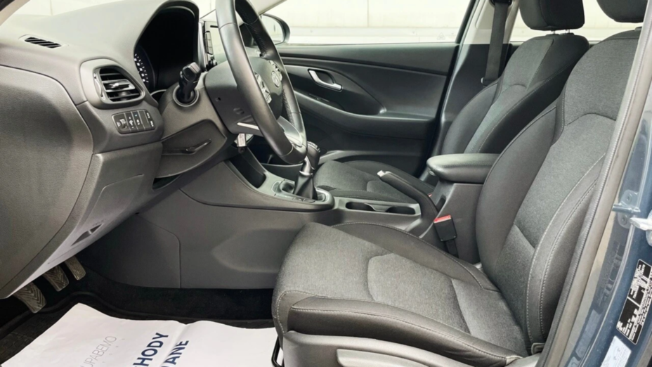 HYUNDAI i30 i30 1.0 T-GDI Smart
