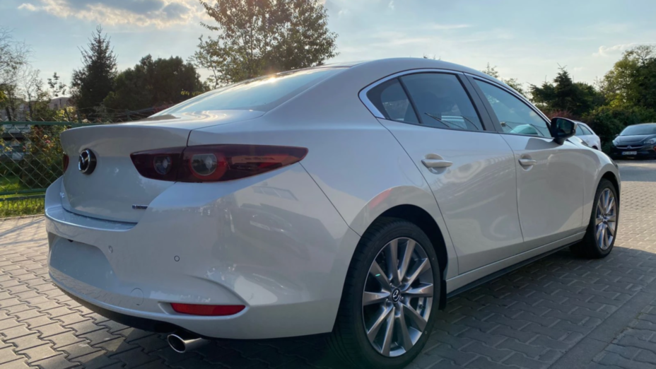 MAZDA 3 3 2.0 mHEV Exclusive Line aut Nowy