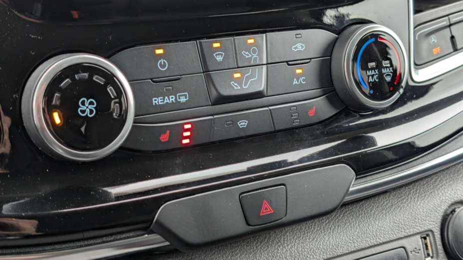 FORD Tourneo Custom Tourneo Custom 2.0 EcoBlue L2 Titanium SelectShift