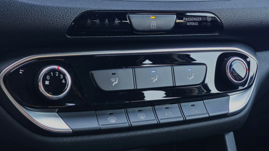 HYUNDAI i30 i30 1.0 T-GDI Modern