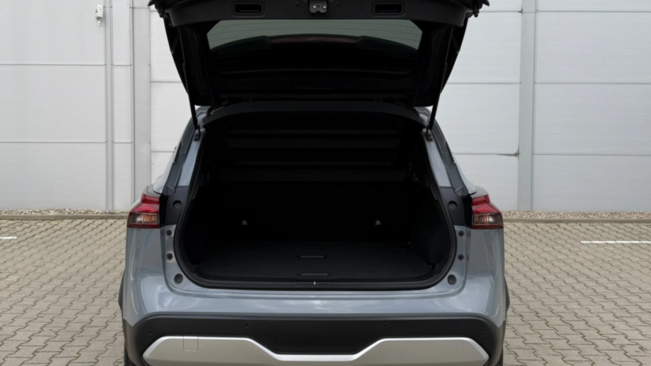 NISSAN Qashqai Qashqai 1.3 DIG-T N-Connecta DCT