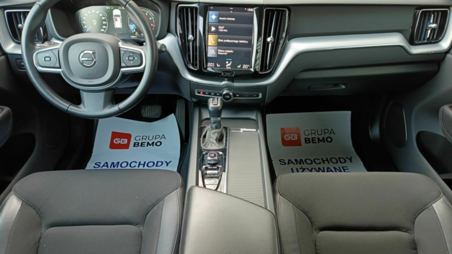 VOLVO XC60 XC60 T4 Momentum Pro aut