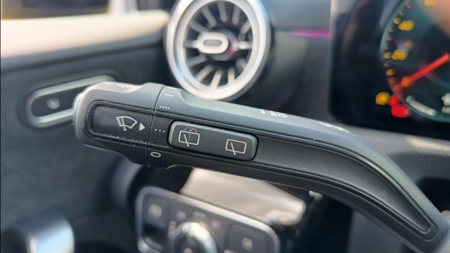 MERCEDES-BENZ A Klasa A 250 7G-DCT