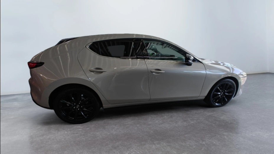 MAZDA 3 3 2.0 mHEV Nagisa aut Nowy