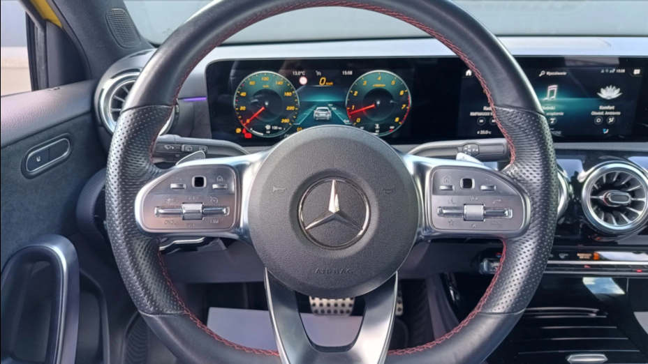 MERCEDES-BENZ A Klasa A 250 7G-DCT