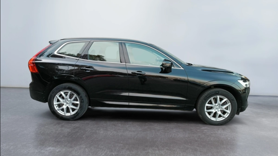 VOLVO XC60 XC60 T4 Momentum Pro aut