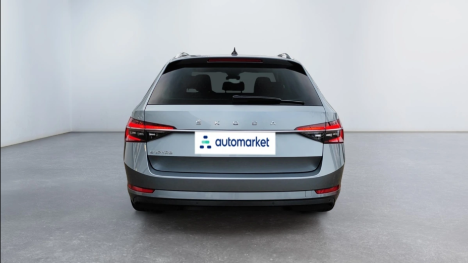 SKODA Superb Superb 2.0 TDI SCR Style DSG