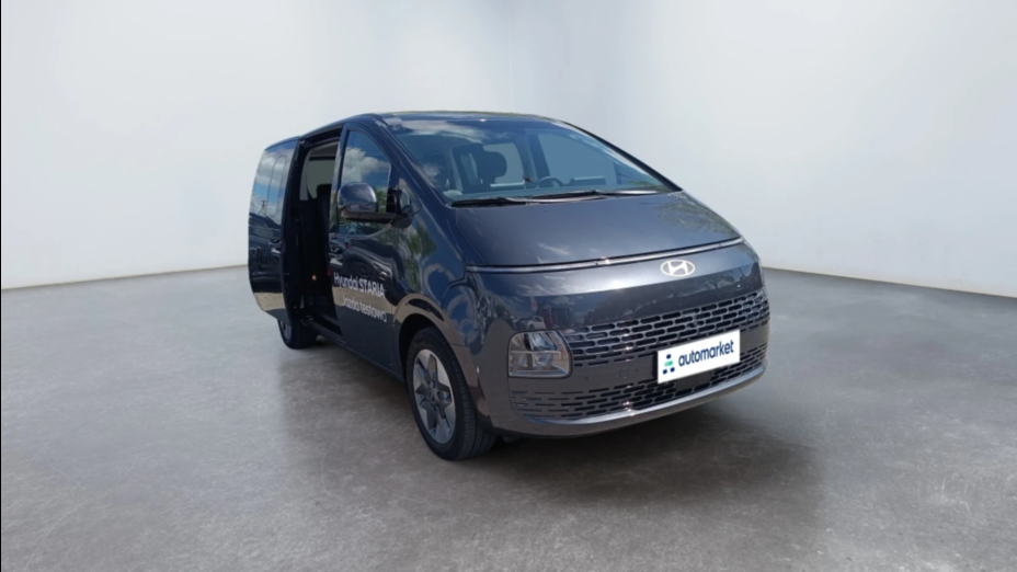 HYUNDAI Staria Staria 1.6 T-GDI HEV Smart VIP aut