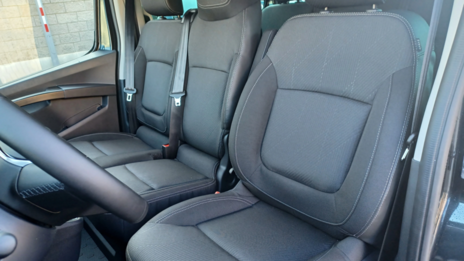 RENAULT Trafic Trafic Kombi 2.0 Blue dCi L2 Equilibre Nowy